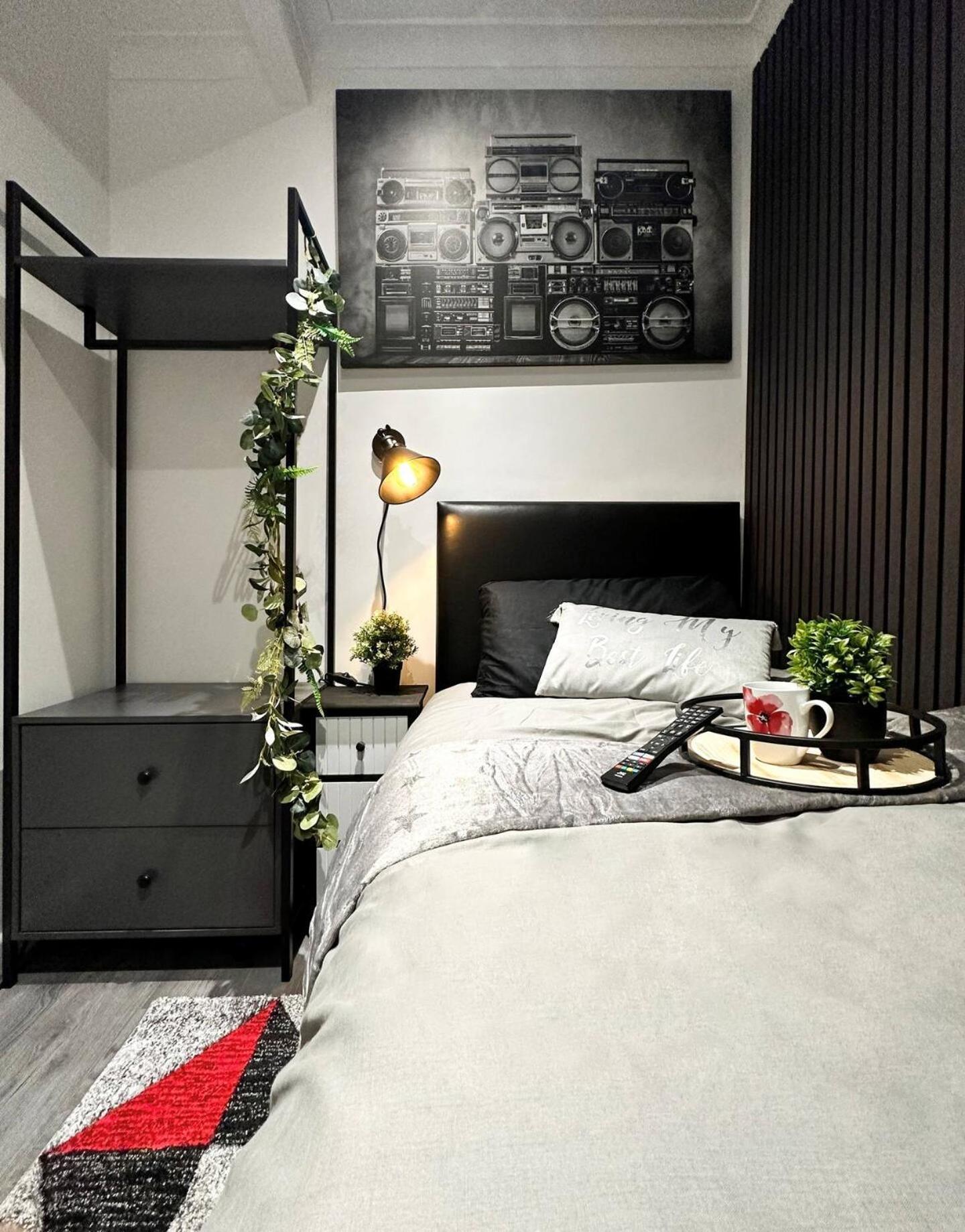 Boutique Backyard Bungalow - Brimsdown Enfield Esterno foto
